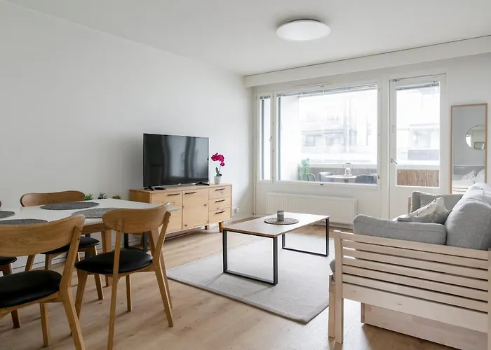 Poista 2Ndhomes 2Br Home With Balcony In Punavuori